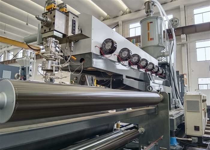 Capacity 200 - 400 Kg/Hr Extrusion Coating Lamination Machine Max. Coating Speed 200 M/Min